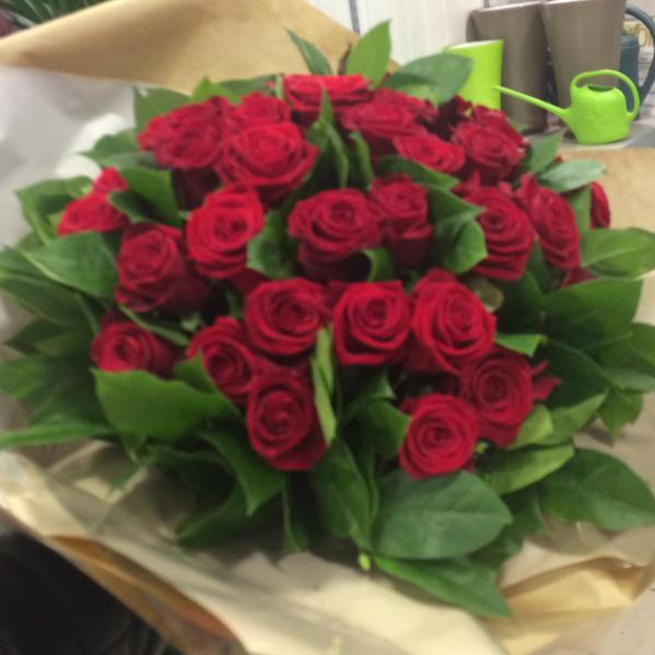 Réf:1019 Bouquet de roses rouges